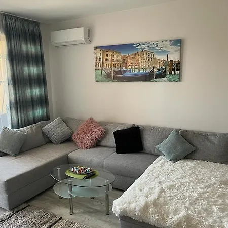 Apartment La Mer Luxury Apartment, Golden Sands